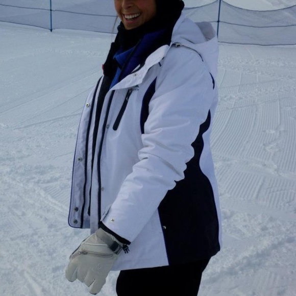 White Ski Jacket - Size Small - Picture 6 of 6